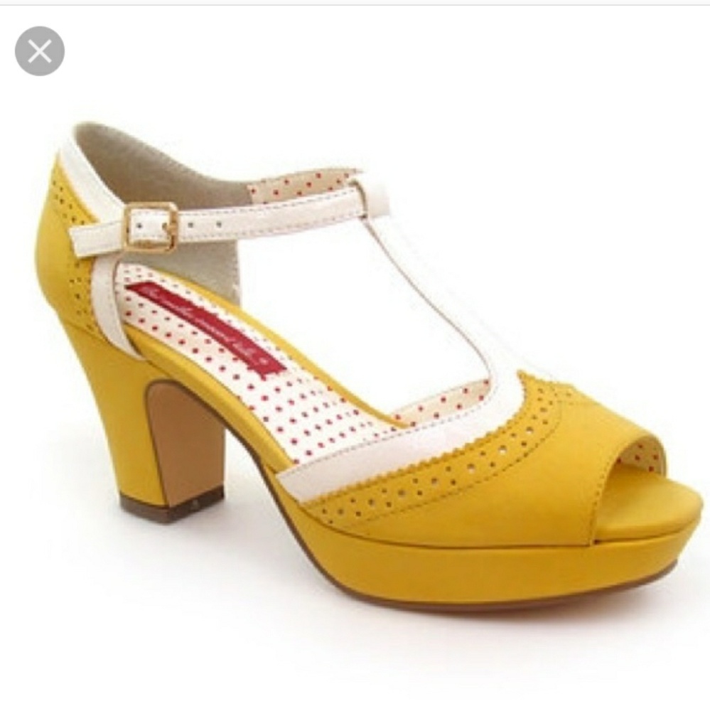 B.A.I.T. Beatrice pumps in yellow size 7.5
