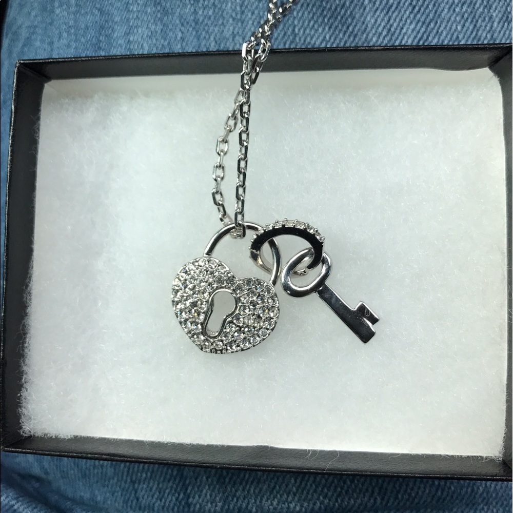 lock & key silver necklace