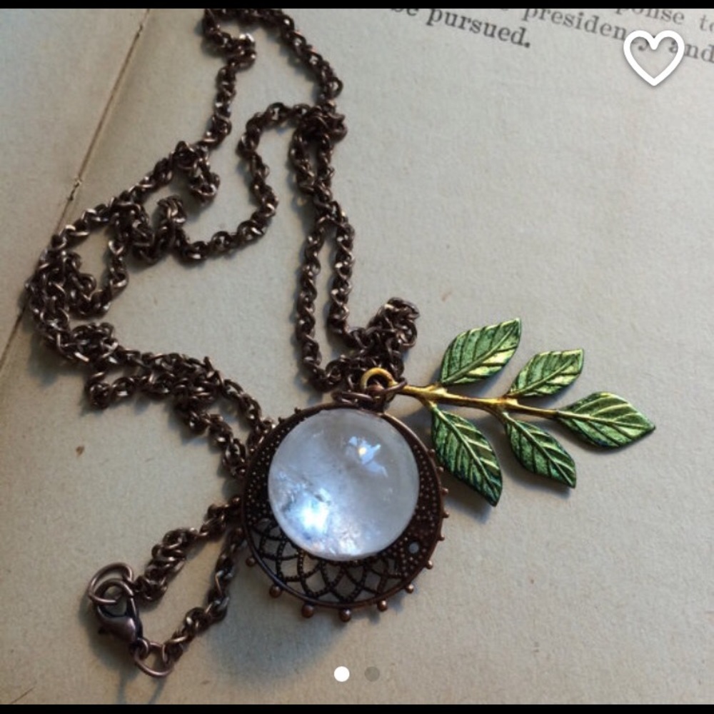 Raw Quartz spheres necklace