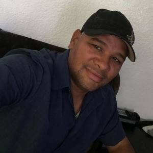 Meet your Posher, Benito