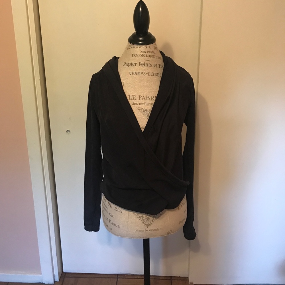 Lululemon yoga top