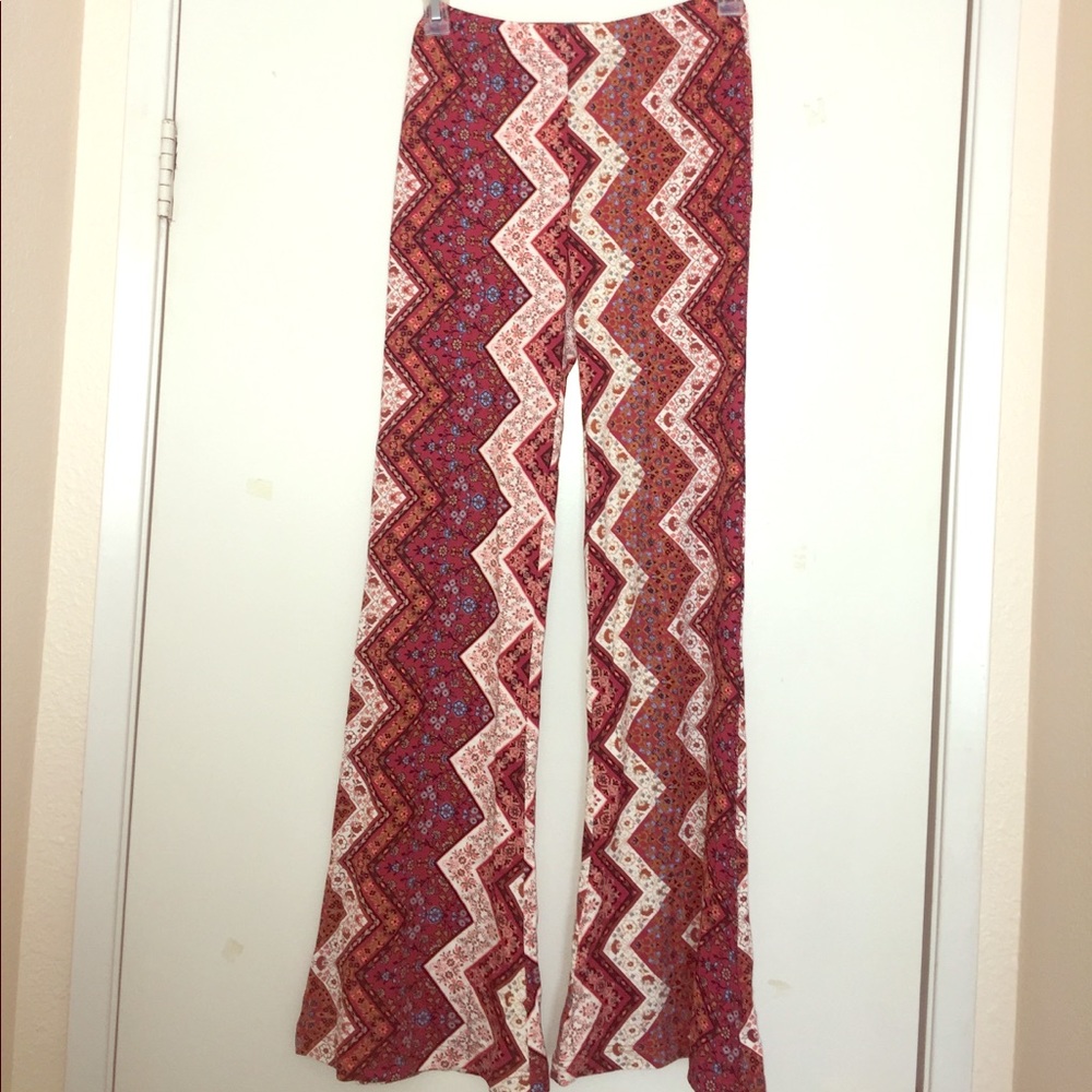 Pattern, stretchy, flare pants