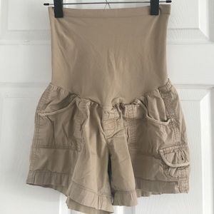 Maternity shorts