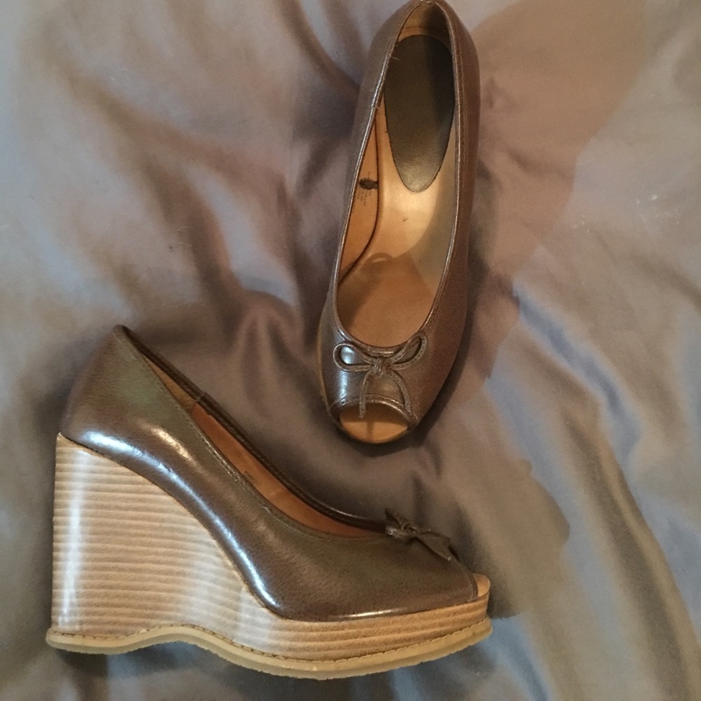 Brown wedges