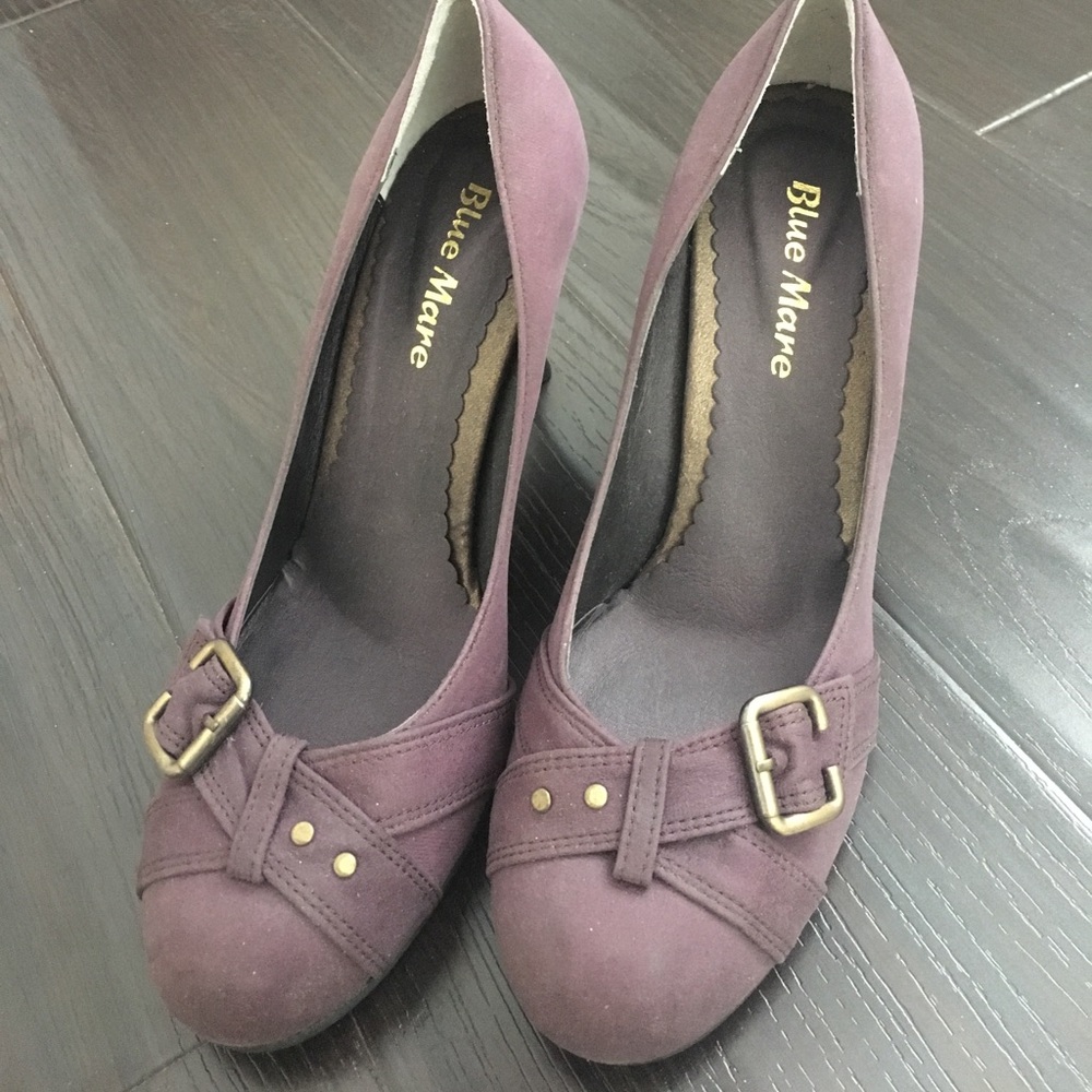 Purple Gold Buckle Heels in US size 8