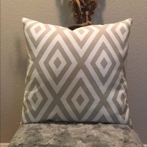 HOME DECOR THROW PILLOW
