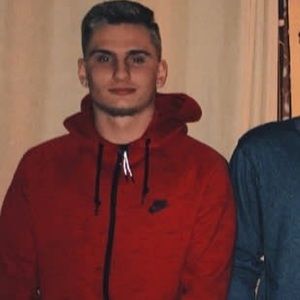 Meet your Posher, Miles