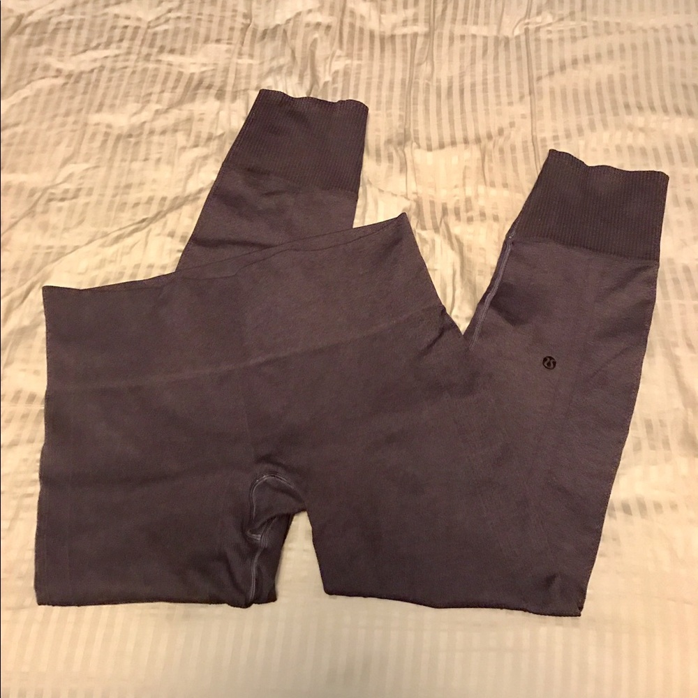 Lululemon Ebb to Street pants