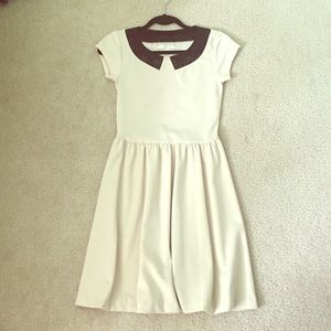 Cream knit dress w/ black Peter Pan collar