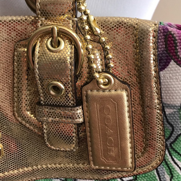 🎉HOST PICK🎉Pre-owned floral and gold Coach purse - Picture 3 of 8