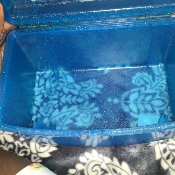 Goodwill Makeup Blue Makeup Case Poshmark