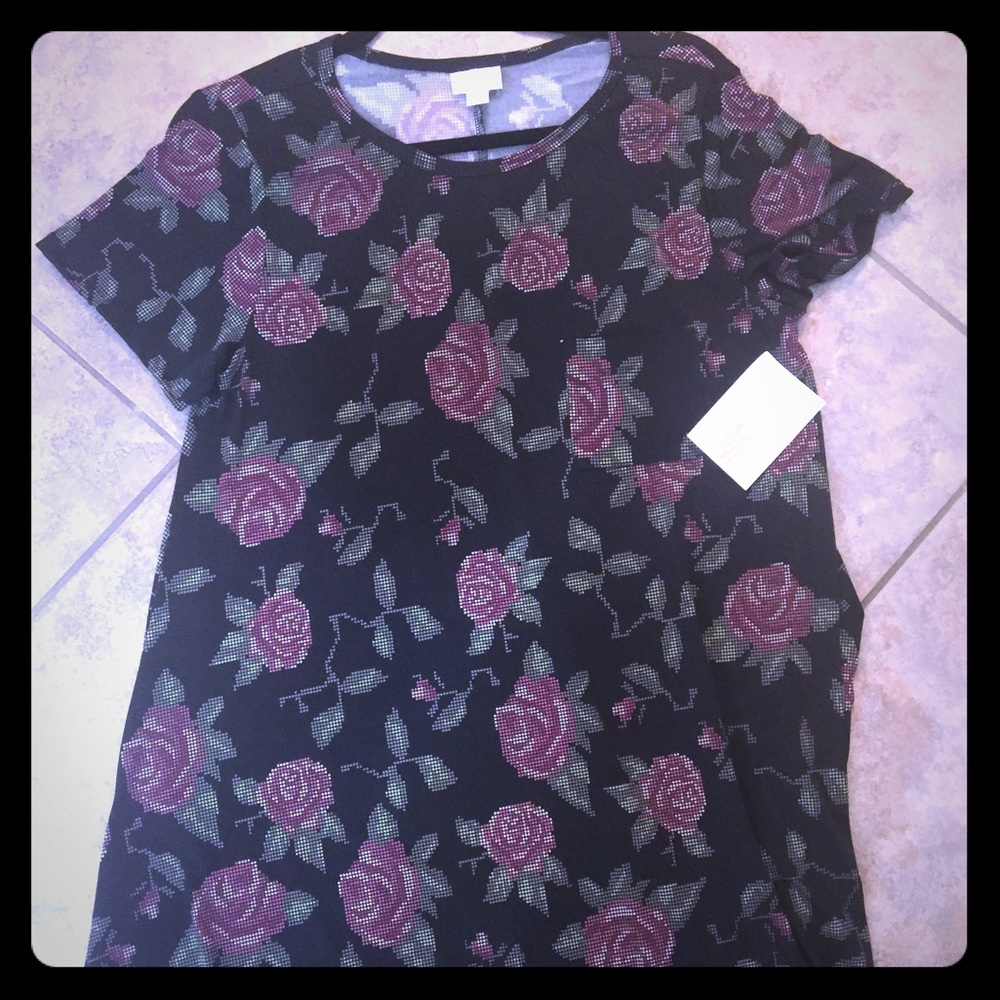 Lularoe Carly digital Disney Roses nwt black