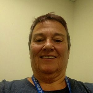 Meet your Posher, Leslie