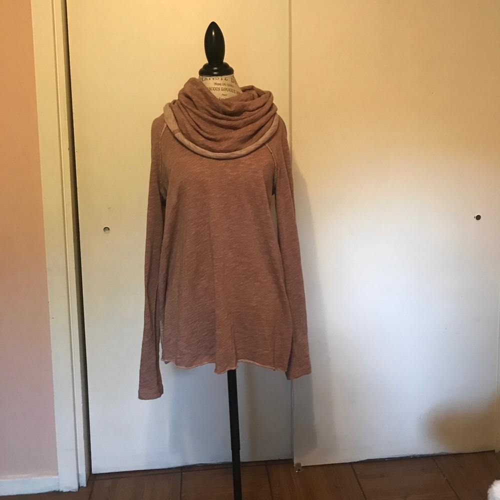 FREE PEOPLE beach comfy sweater