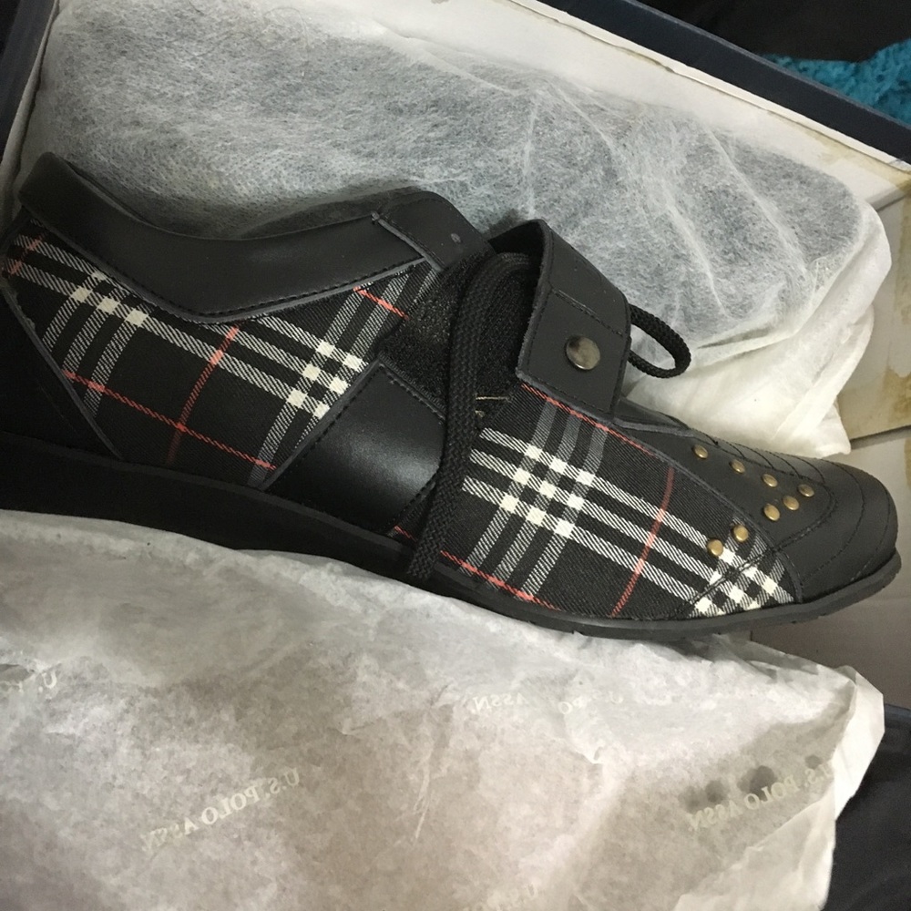Burberry Shoes