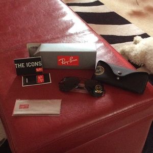 Ray Ban Black Aviators