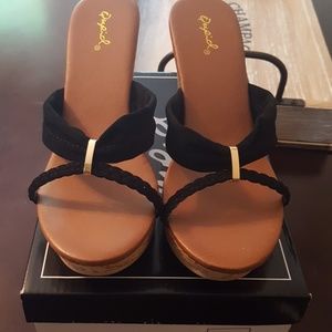 Qupid black wedge sandals
