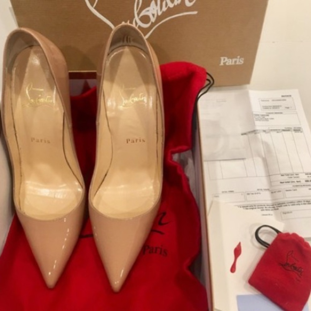 Christian Louboutin - Picture 2 of 3