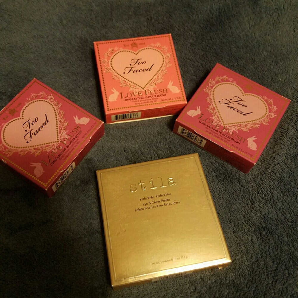 Too Faced Blush