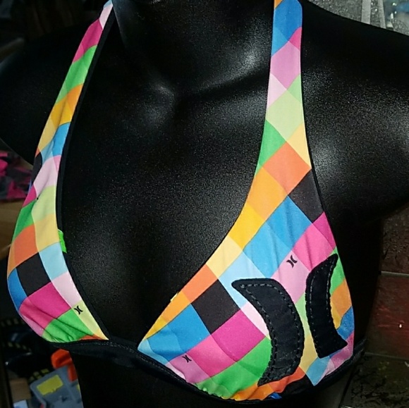 3 in 2 SMALL HURLEY BIKINIS! MUST SEE😍 - Picture 6 of 8