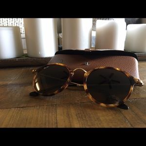 Brand new Ray-Ban Round Fleck Tortoise Sunglasses