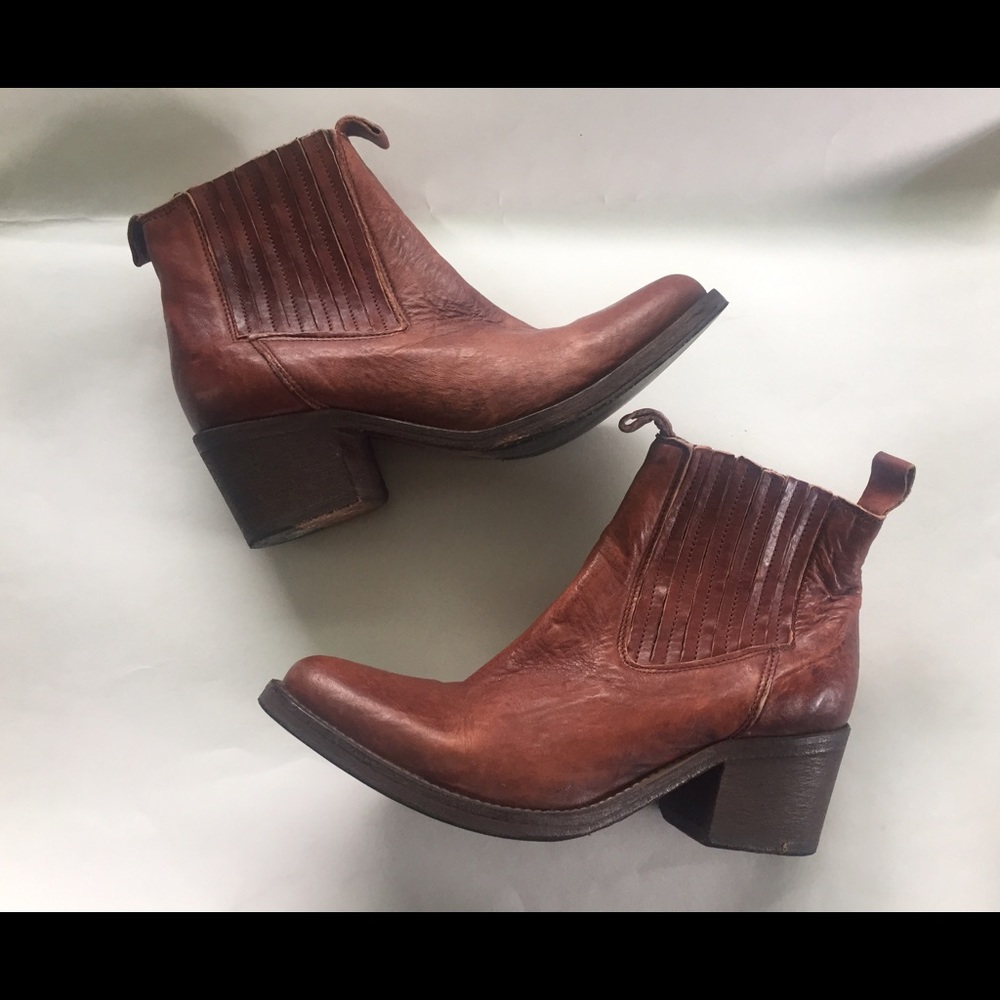 SOLD Allsaints Bonny Valley Ankle Chelsea Boots