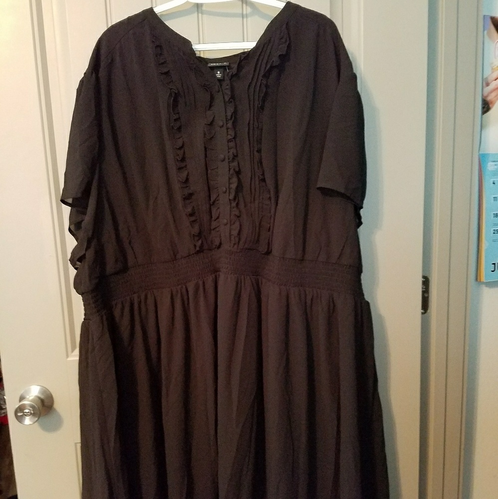 Torrid Smocked Chiffon Ruffle Dress NWT size 6