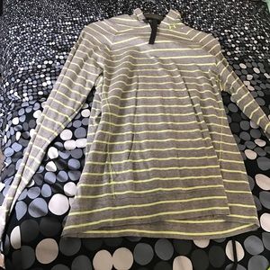 Long sleeve under armour tee