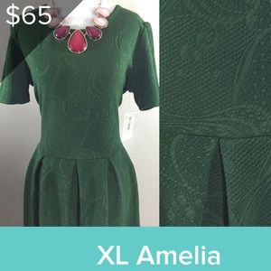 LuLaRoe Amelia