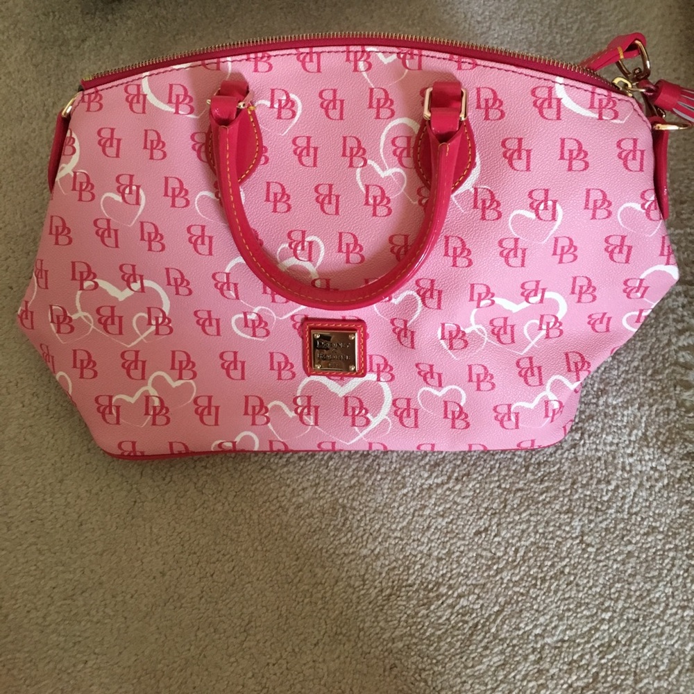 Dooney & Bourke valentines edition handbag!