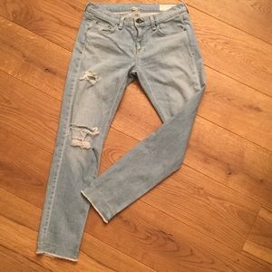 🌵Rag & Bone Distressed light wash Jeans Sz 26 🌵