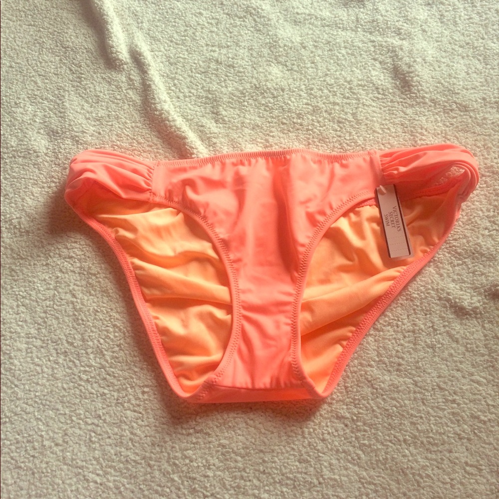 NWT 👙 Victoria's Secret Bikini Bottoms 👙 M
