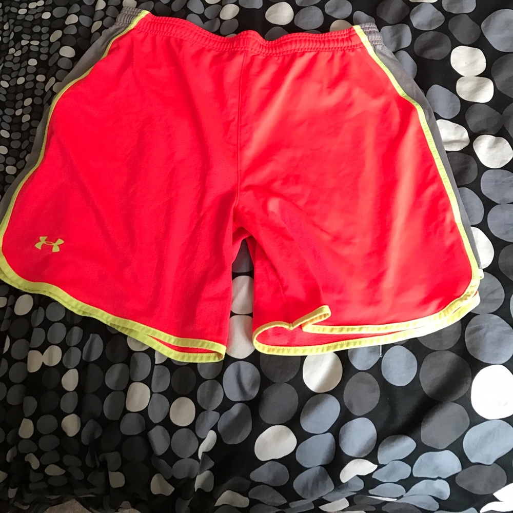 Under armour woman's basketball shorts.