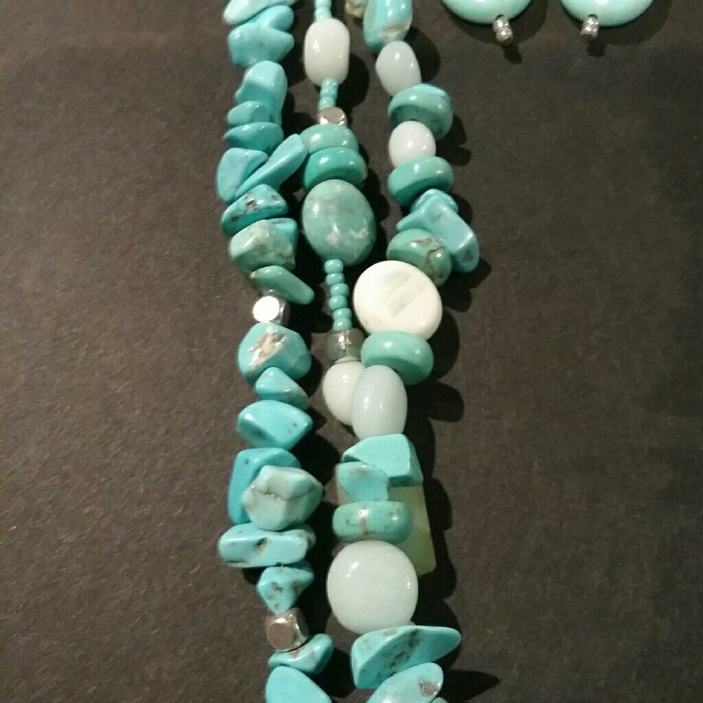 Necklace - Picture 2 of 4