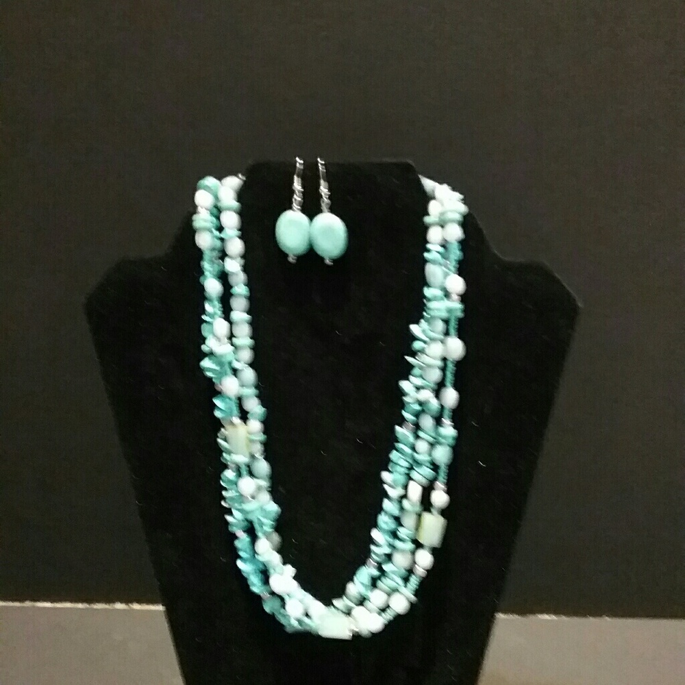 Necklace - Picture 4 of 4