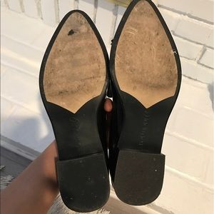 BLACK LEATHER LOAFERS