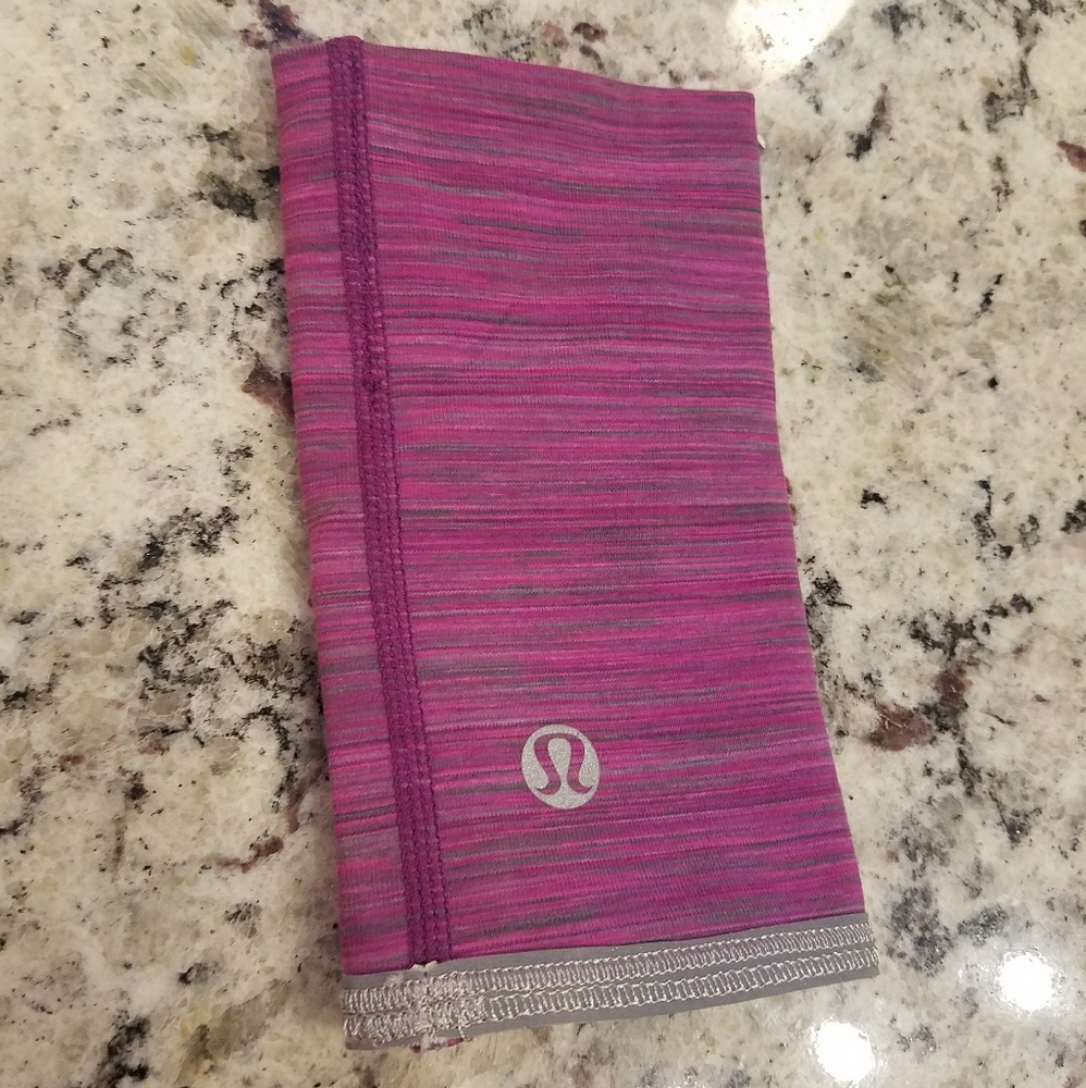 NEW Lululemon athletic sleeve