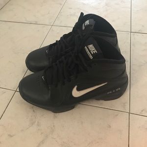 Women's Nike Basketball Shoe