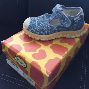 Primigi new Girls shoes size eu 25 / us 8.5-9