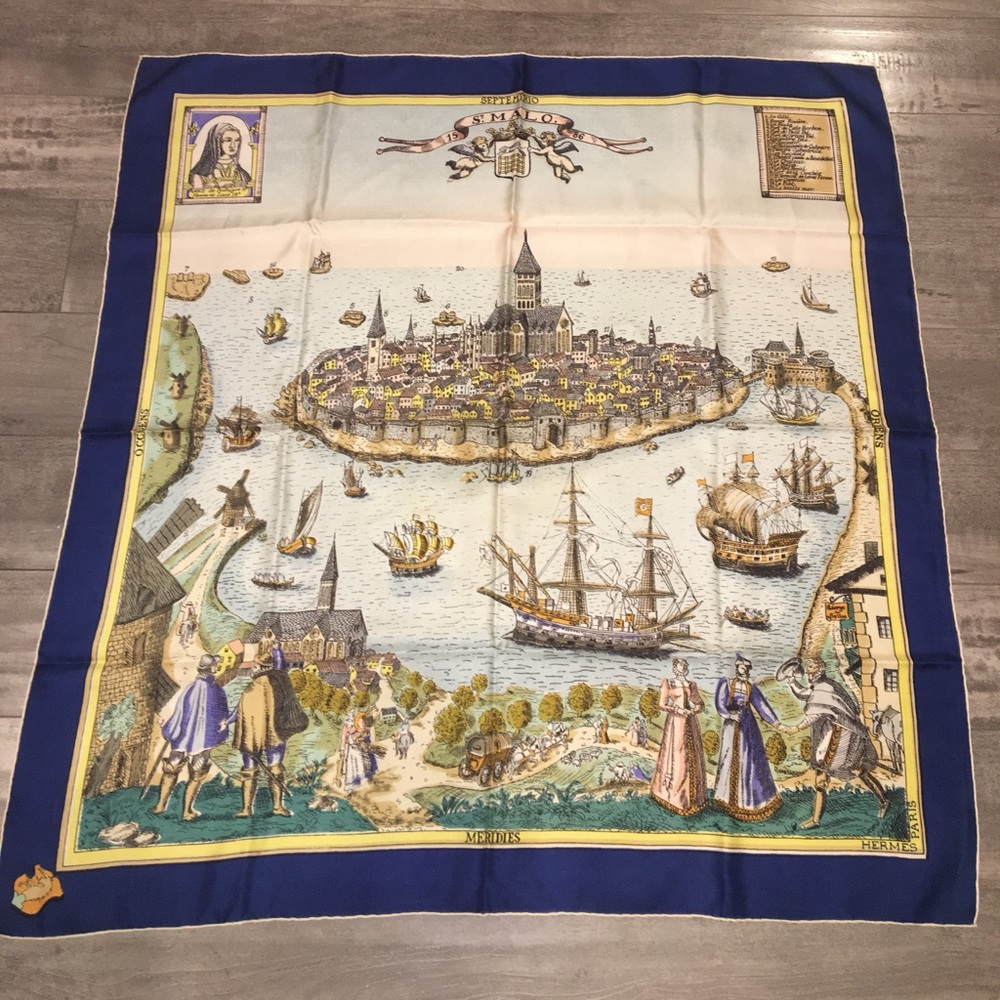Gorgeous Vintage Silk Hermes!!