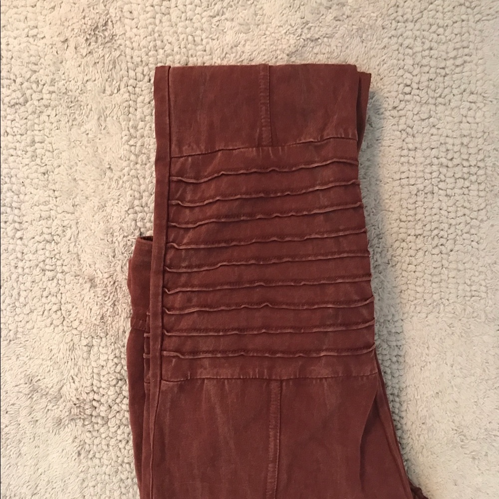 Rubbish rust colored leggings