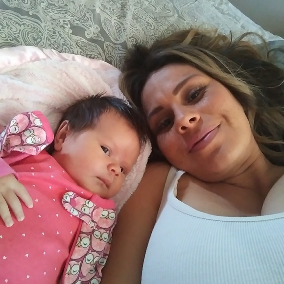 Meet your Posher, Vanessa - Picture 1 of 1