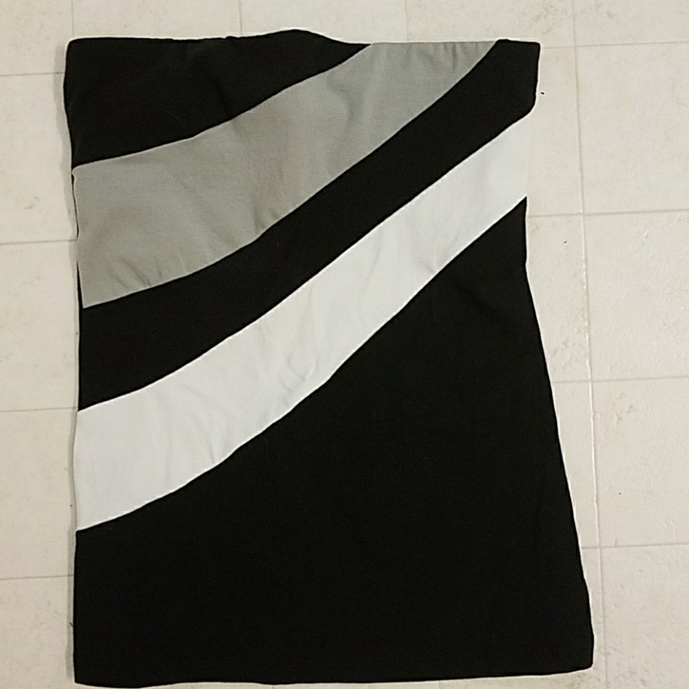 Strapless top