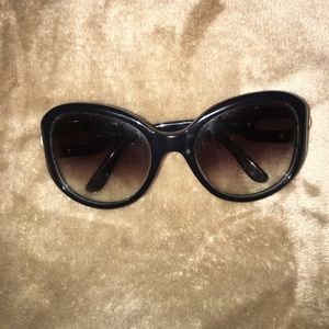 Chloe oversized sunnies