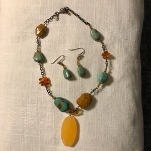 Retired Silpada amber necklace w/ earrings