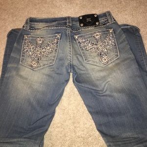 Like New Miss Me Jeans Size 27 Bootcut