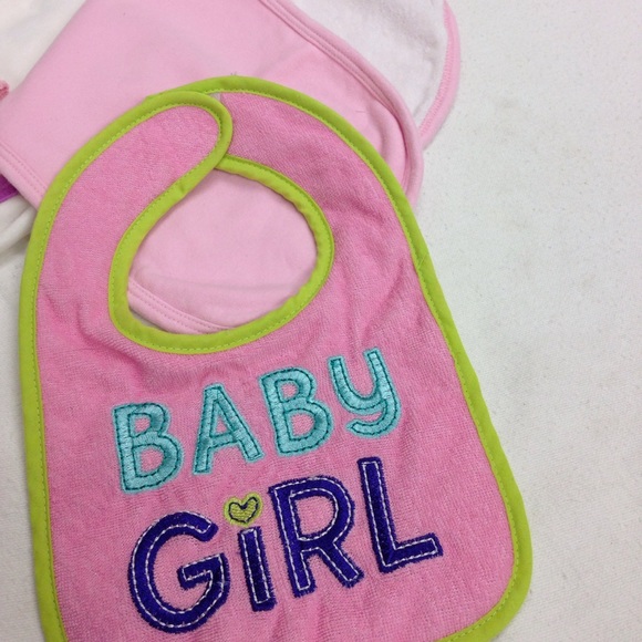 ⛔️ REDUCED0-3 Months Onesies Bundle - Picture 5 of 5