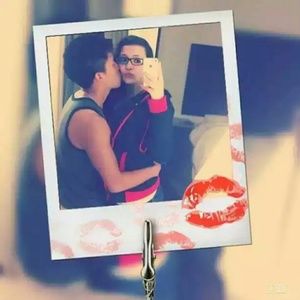 Meet your Posher, Caitlin