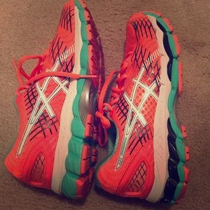 Womens Asics Gel-nimbus 17