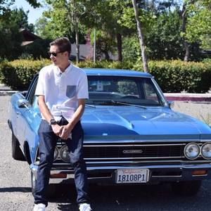 Meet your Posher, Justin